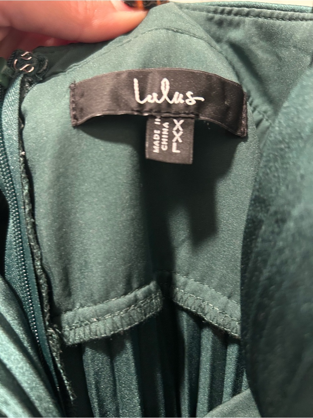 Lulu's Green Pleated Midi Dress with Spaghetti Straps - Picture 4 of 4